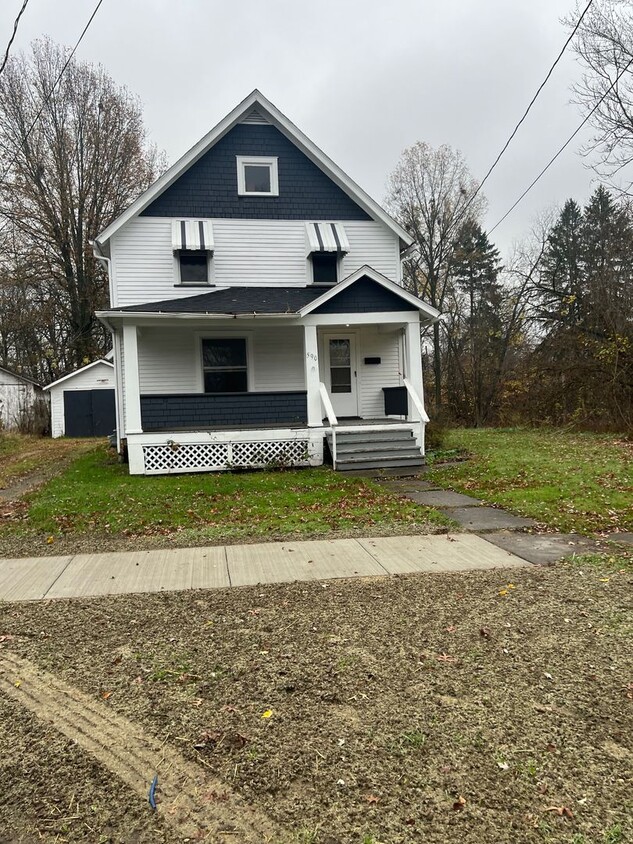 Primary Photo - WARREN 3 BEDROOM HOME