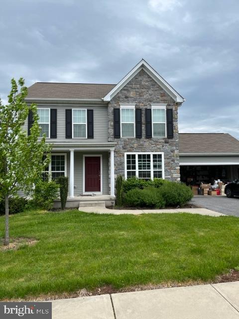 Primary Photo - 35 Crabapple Dr