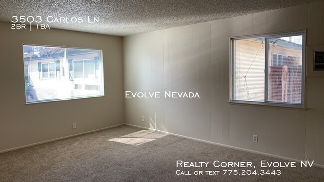 Building Photo - 2 Bed & 1 Bath in Duplex in Reno