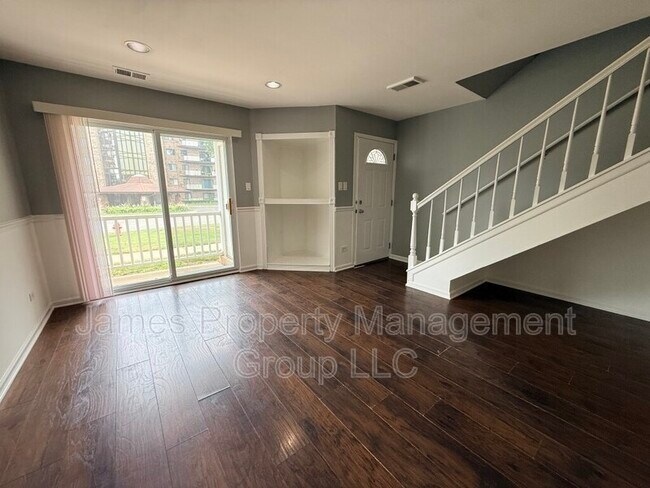Foto del edificio - 1271 Wyndham Ln