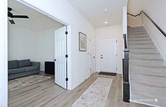 Foto del edificio - 3304 Trillium Cir