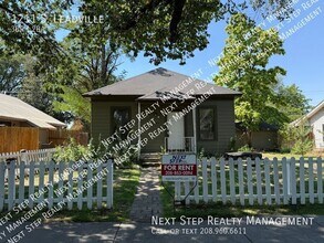 Building Photo - 1211 S Leadville Ave