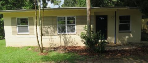 Building Photo - 2404 Pontiac Dr