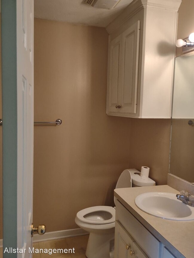 Building Photo - 3 br, 2 bath House - 519 Oak Ridge Way