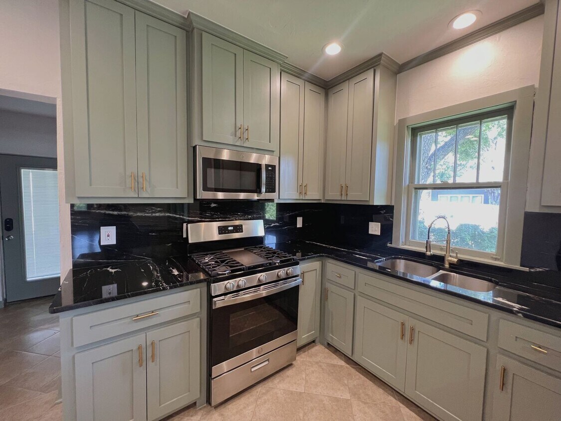 Contemporary Gem near Paseo Arts District House Rental in Oklahoma