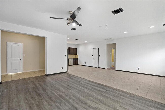 Foto del edificio - 217 Trailside Ln