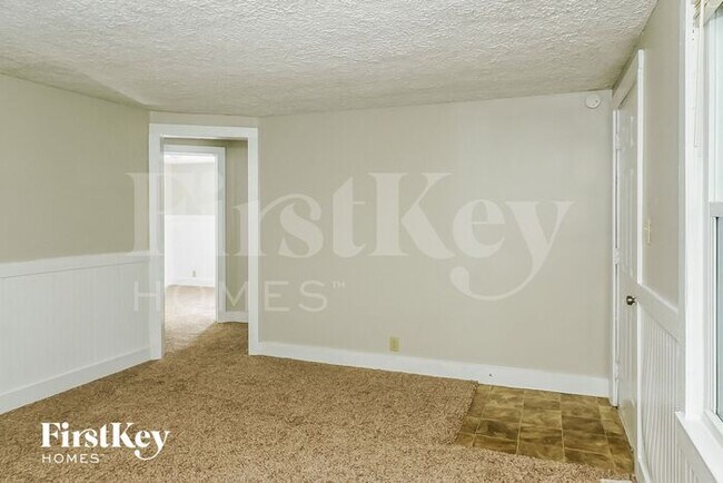Foto del edificio - 1588 S Morgantown Rd