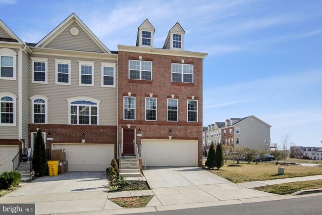 Foto del edificio - 8570 Crooked Tree Ln