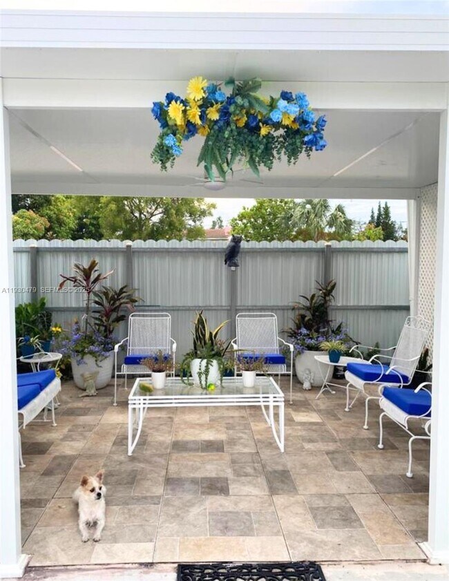 Foto del edificio - 2501 NW 206th St