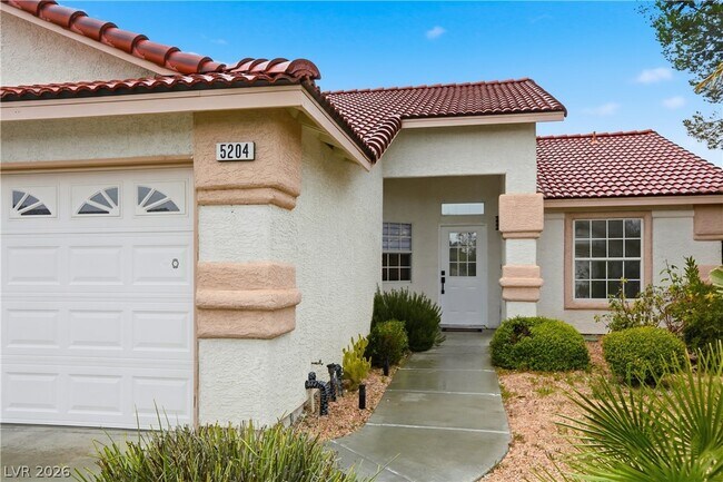 Foto del edificio - 5204 Elm Grove Dr