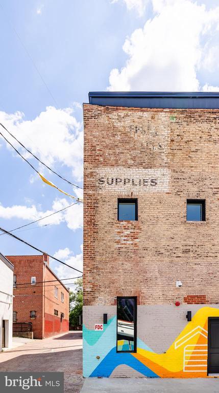 Foto del edificio - 101 E Trenton St