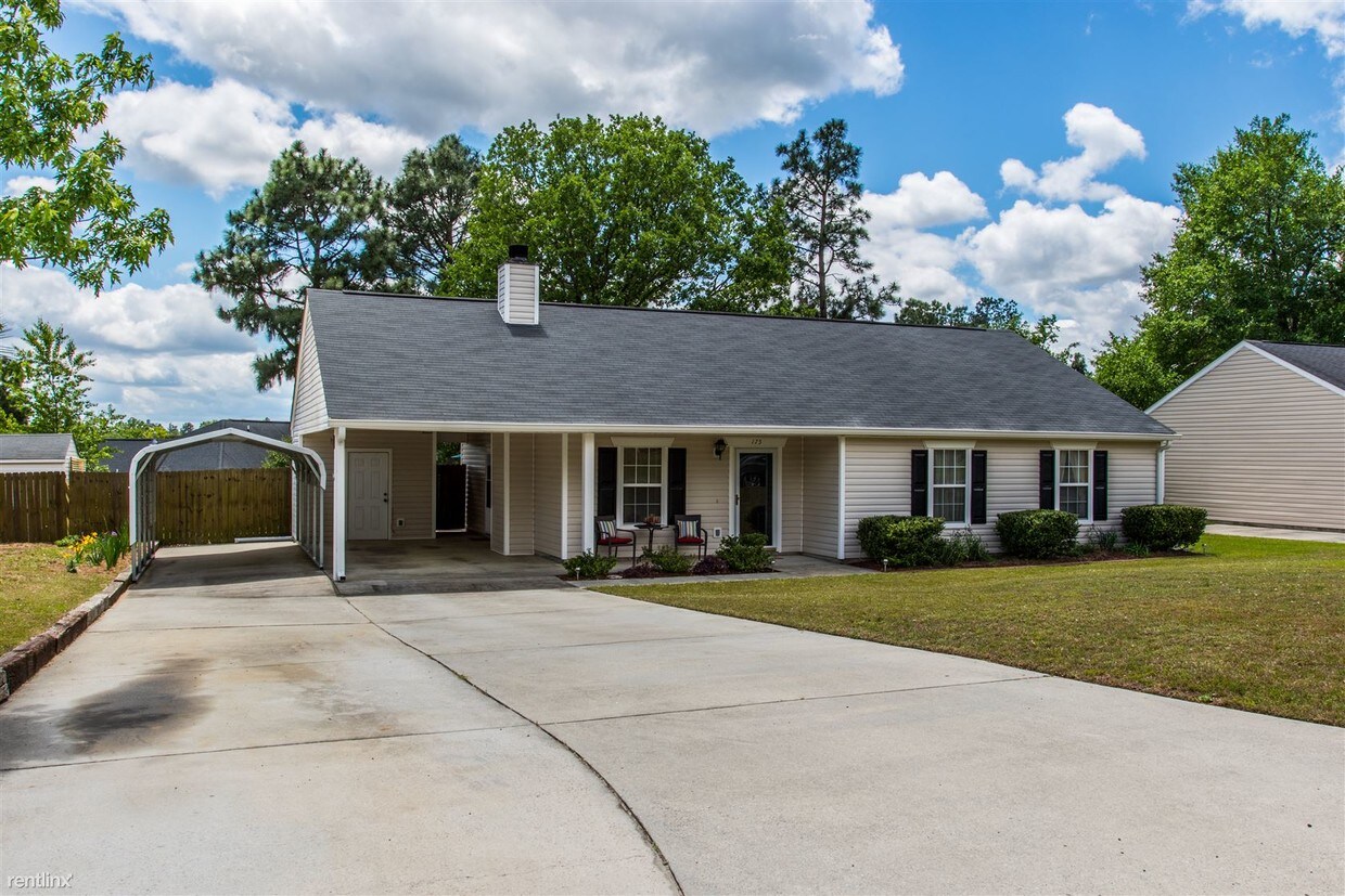 Foto principal - 175 Sudlow Ridge Rd