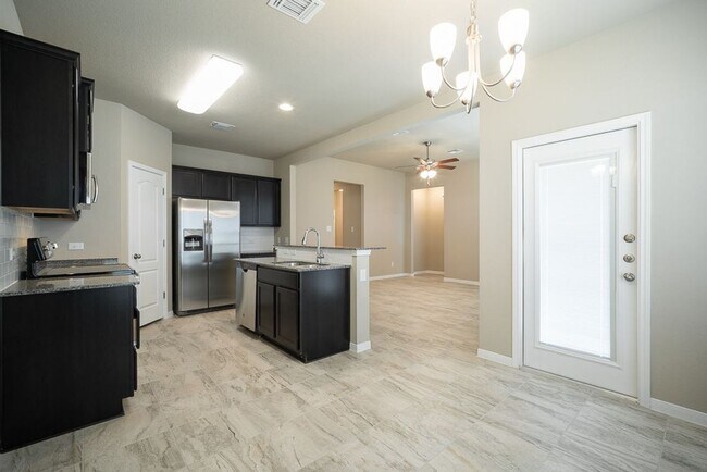 Building Photo - 3-Bedroom, 2-Bath Home in Reserve at Pea R...