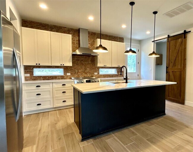 Foto del edificio - 15279 Ranch to Market Rd 150
