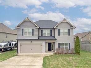 Building Photo - 3338 N Henderson Way