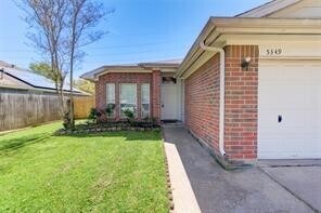 Foto del edificio - 5349 Pinewood Terrace