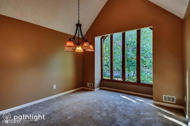Foto del edificio - 3 br, 2 bath House - 4928 Scotts Creek Tra...