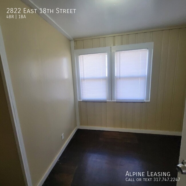 Building Photo - 2822 E 18th St