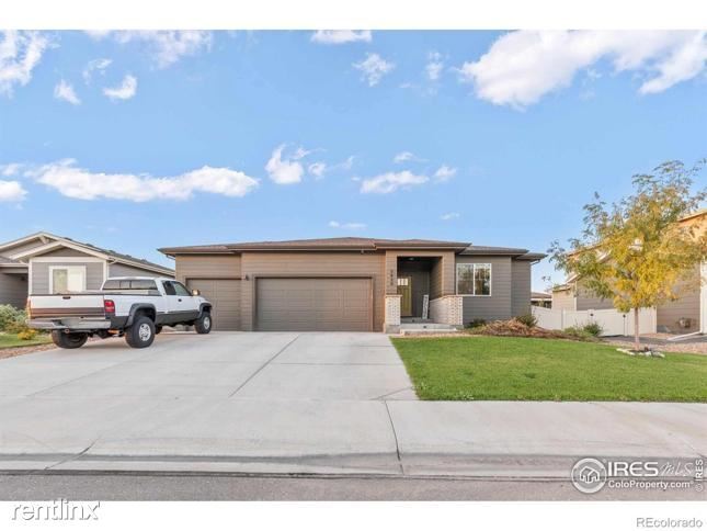 Building Photo - 3 br, 2 bath House - 3928 Buckthorn Street