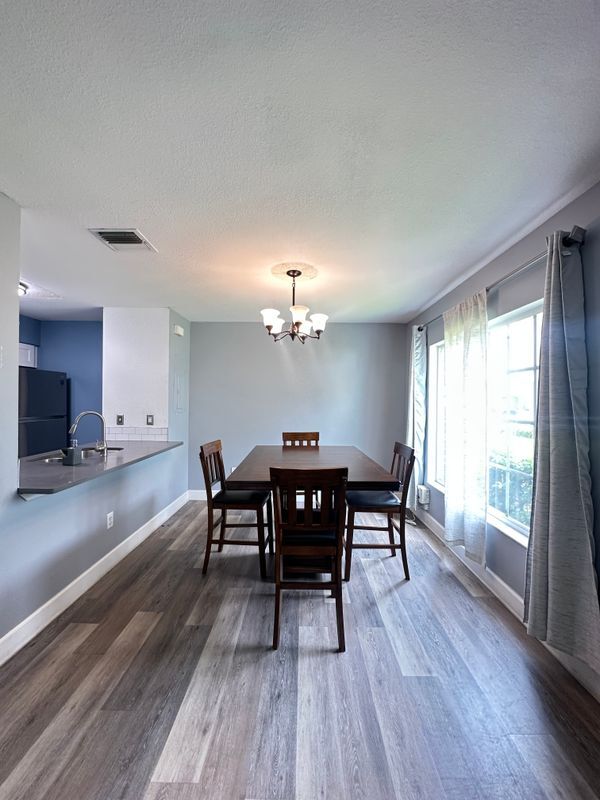 Building Photo - 2235 Fluorshire Dr