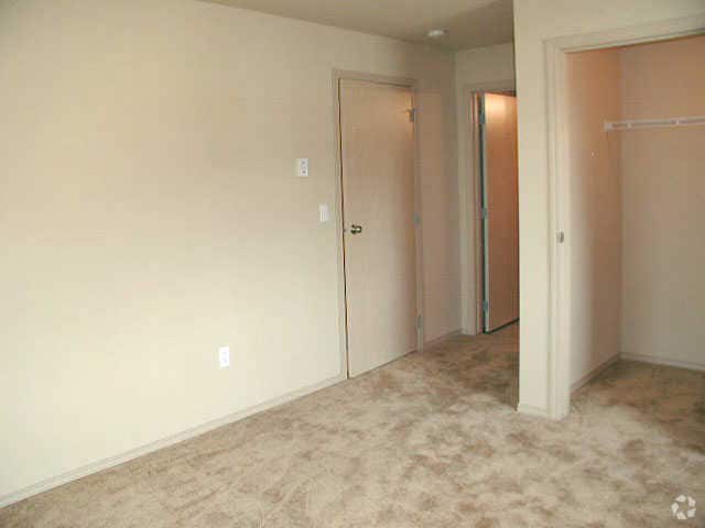 Bedroom - Stonebrook 111