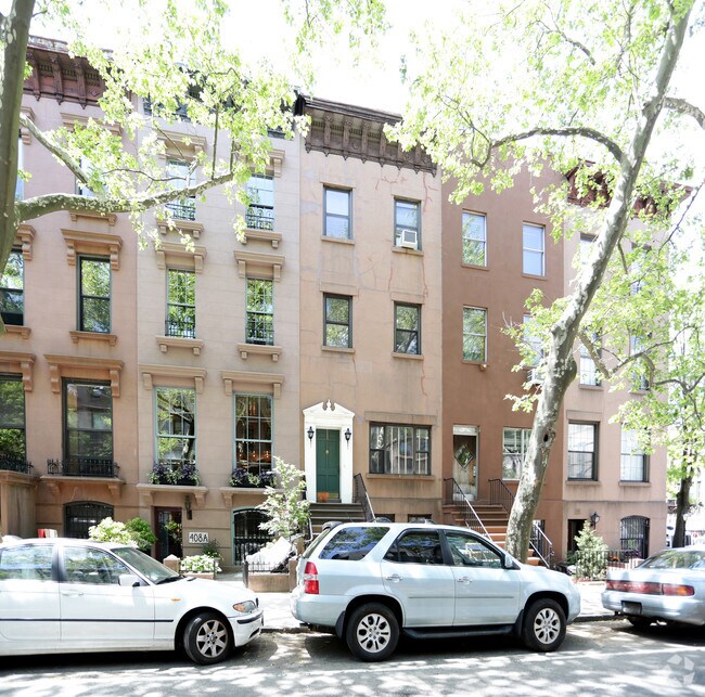 Foto del edificio - 408 Clinton St