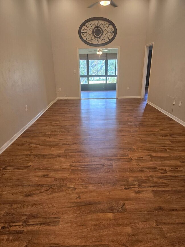Foto del edificio - Gorgeous 2/2/1 carport Condo in Citrus Hil...