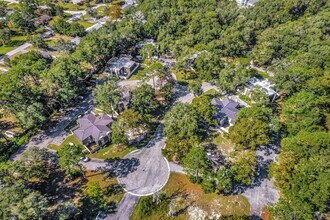 Building Photo - 1218 NE 39th Rd