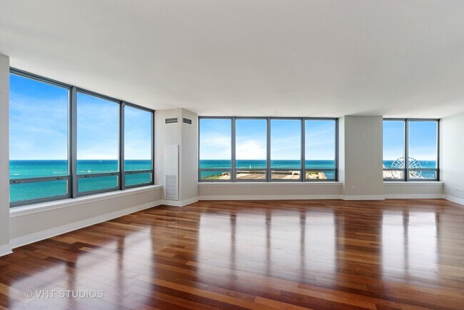 Foto del edificio - 600 N Lake Shore Dr