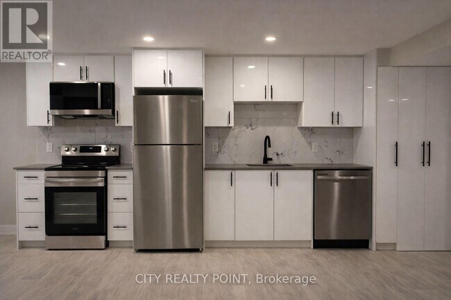 Photo du bâtiment - 131 Camelia Ave