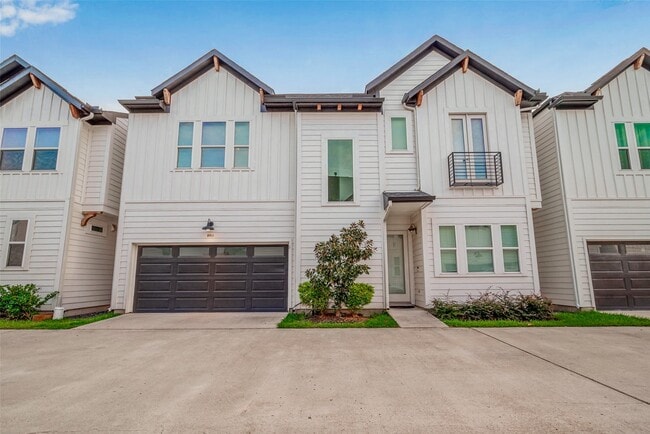 Foto del edificio - 8911 Knoll Villas St