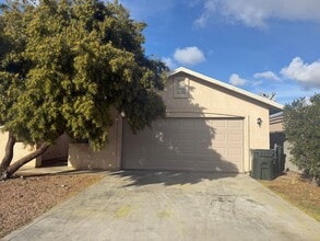 Building Photo - 2485 Armour Ave