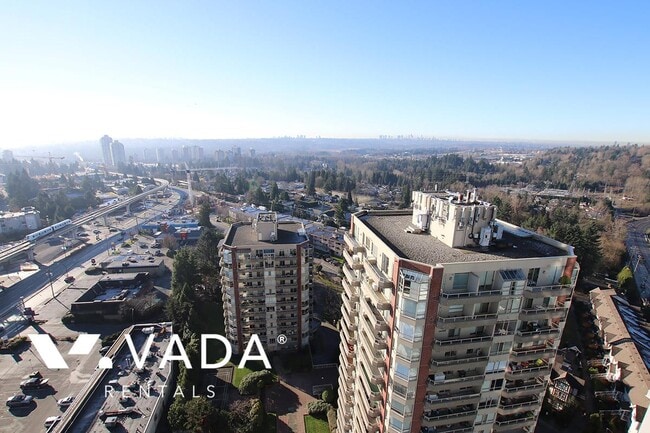 Building Photo - Crown 2 Bed Apartment For Rent 2509-520 Co...