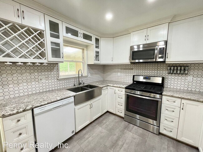 Building Photo - 4 br, 3 bath House - 7087 La Sena Ave.