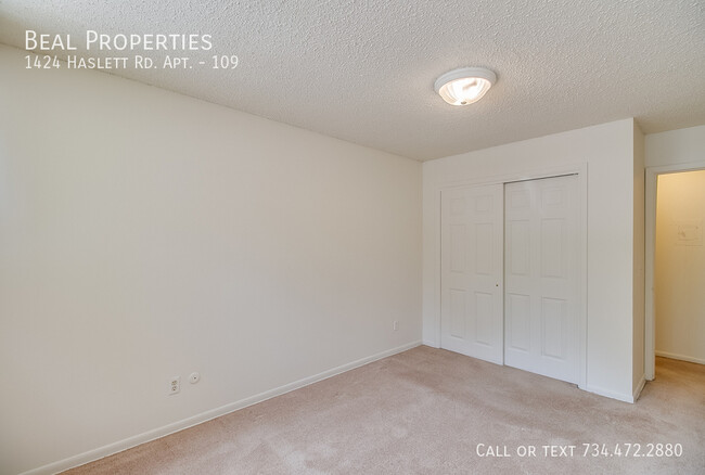 Building Photo - 1424 Haslett Rd