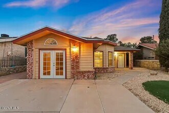 Building Photo - 12052 Bellows Ct