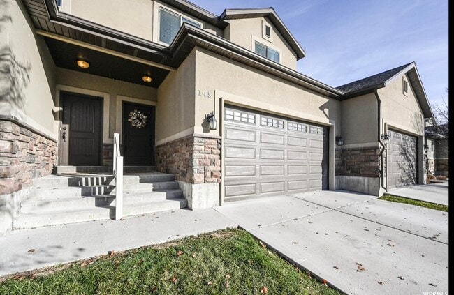Building Photo - 145 E 620 S