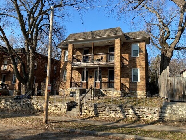 Building Photo - 1108 W 41st Terrace