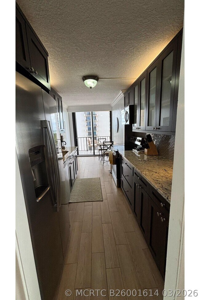 Foto del edificio - 4200 N Ocean Dr