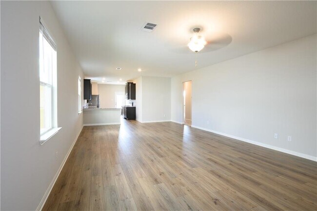 Foto del edificio - 248 Mount Vernon Way