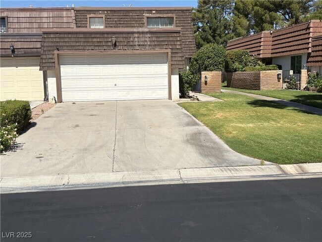 Foto del edificio - 2963 Pinehurst Dr