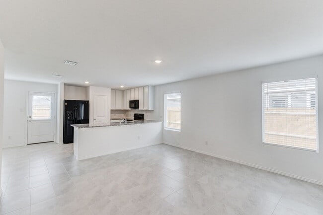Building Photo - 1745 Copehart Ln