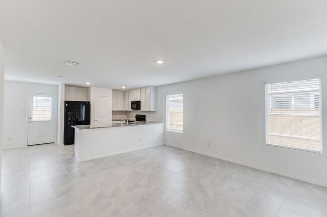Foto del edificio - 1745 Copehart Ln