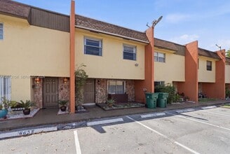 Building Photo - 6656 SW 41st St