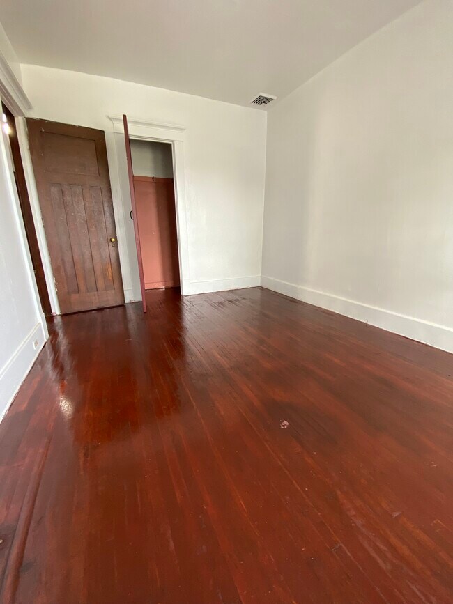 814 Humboldt Pky, Buffalo, NY 14211 Townhome Rentals in Buffalo NY