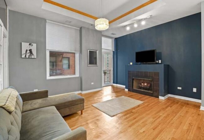 Foto del edificio - 208 W Washington St