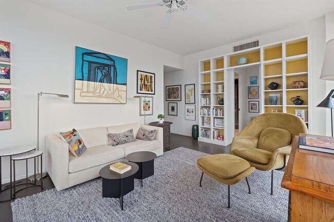 Building Photo - 1801 Lavaca St