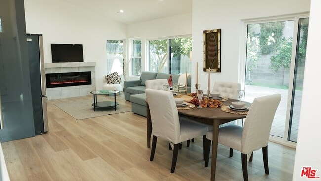 Foto del edificio - 4524 Mammoth Ave