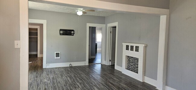 Foto del edificio - 3 Bedroom 1 Bath home in north Spokane with plenty off off street parking