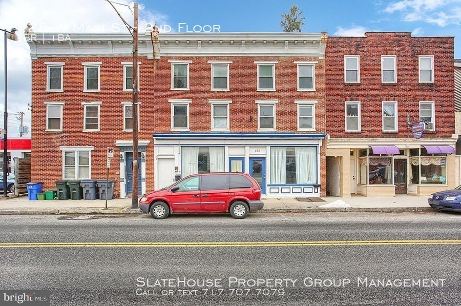 Primary Photo - 2 bedroom in downtown Mechanicsburg
